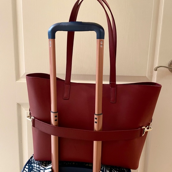 Away Latitude Travel Tote - Picture 2 of 2